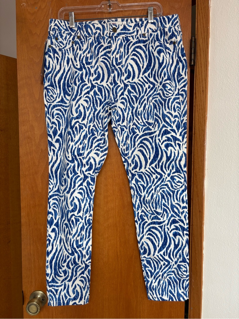NWT Vineyard Vines Nautical Zebra Print Denim Jean in Royal Ocean 14